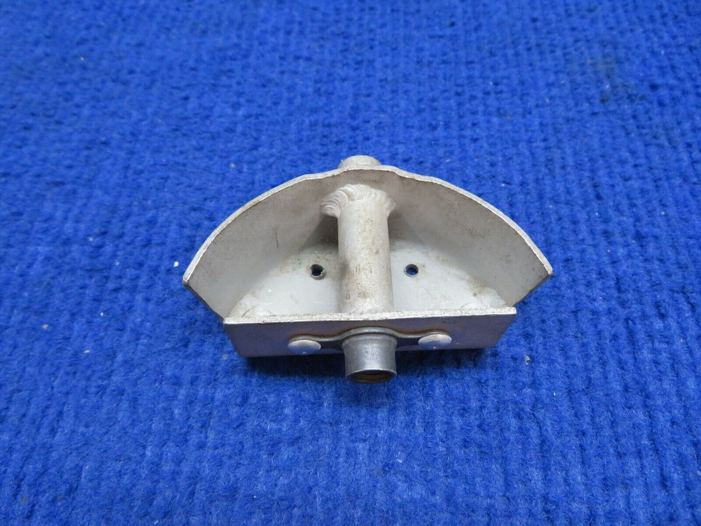 Cessna 150 Tail Tie-Down Bracket P/N 0412184-1 NOS (0722-561)