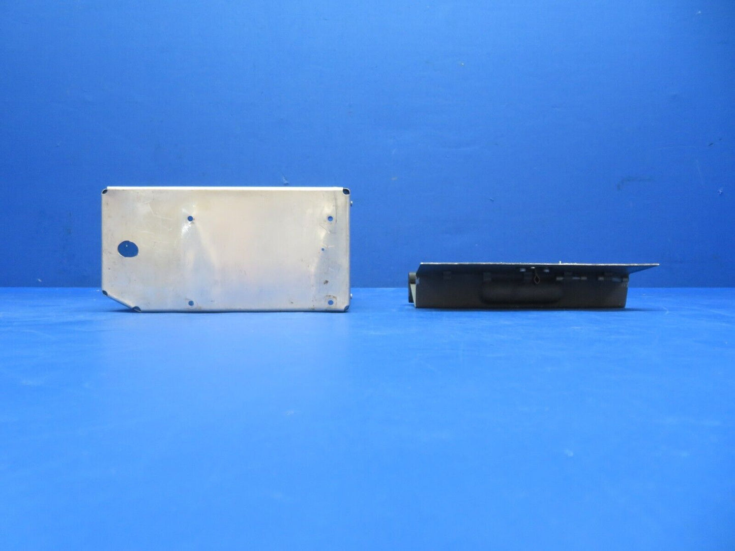 Cessna 310 / 310Q Glove Box Assy w/ Door P/N 0813457-1 (0823-610)