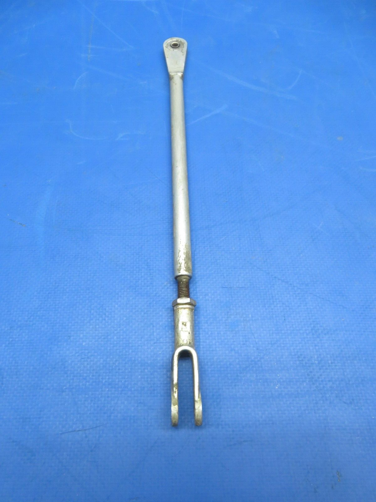 Cessna 310 / 310Q Bob Weight Rod 10-5/8" end to end P/N 0861168-4 (0823-682)
