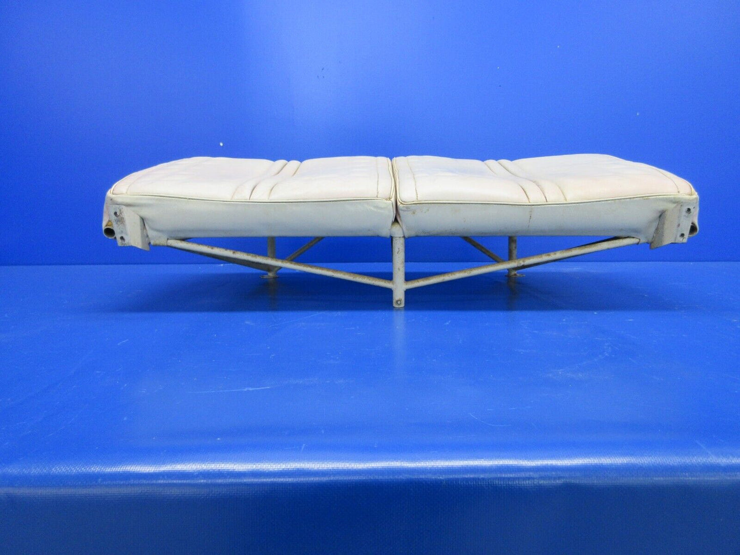 Cessna 210 Bench Seat Assy P/N 1214073-2 (1223-618)