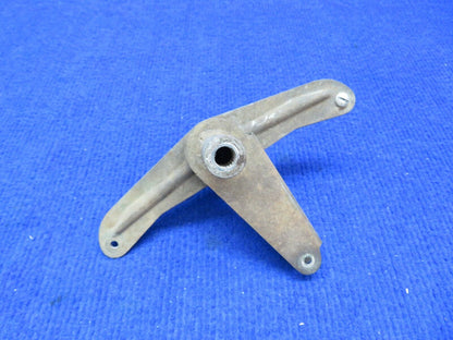 Cessna 182 / 182D Bellcrank Assy LH Flap P/N 0523535 (0722-445)