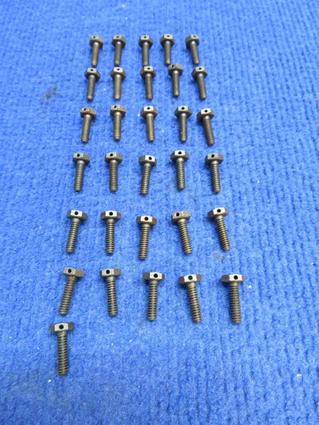 Textron Screw P/N STD-1703 LOT OF 31 NOS (0722-42)