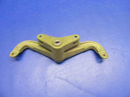 Beech A23A Musketeer Arm Aileron Control P/N 169-524020-1 (0621-554)