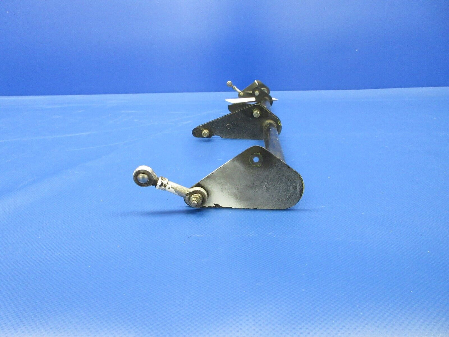 Mooney M20 / M20F Flap Control Jackshaft Assy P/N 750093-503 (0224-695)