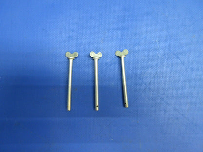 Piper Stud P/N 487-604 LOT OF 3 NOS (0923-918)