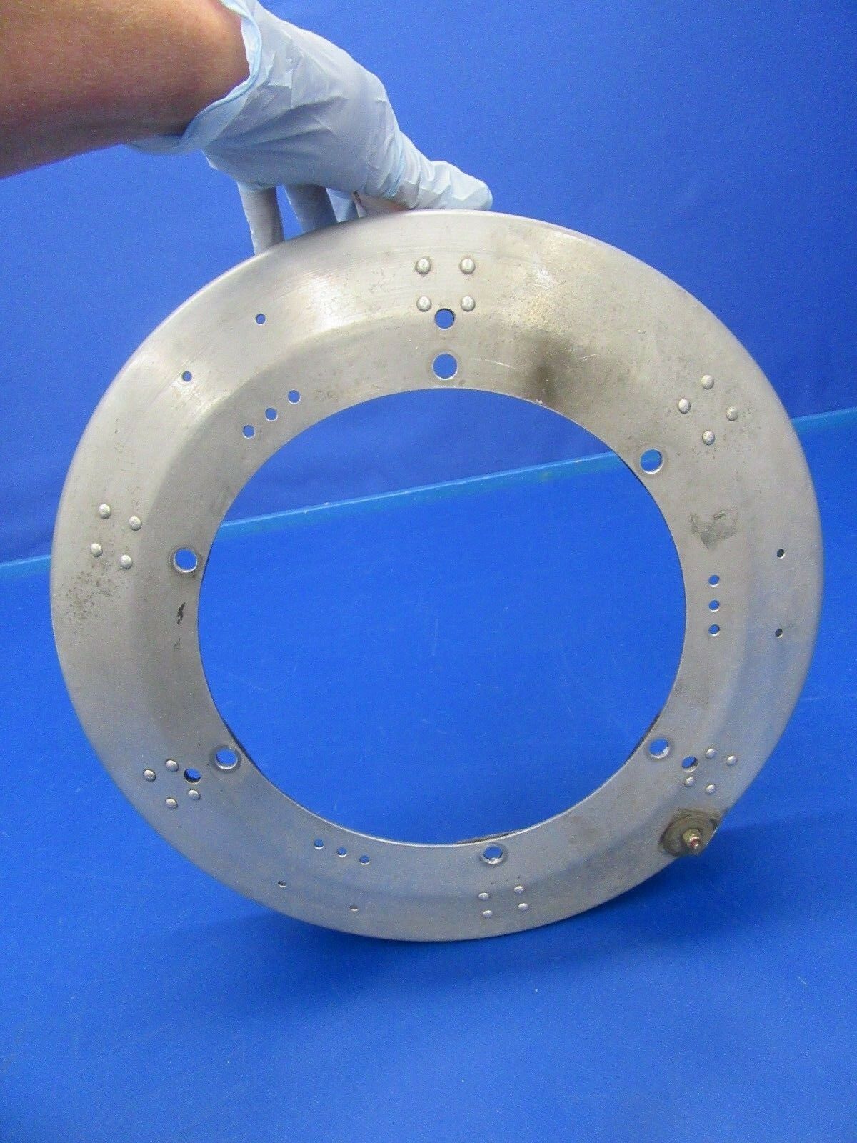 Beech Baron 95-B55 Bulkhead 3 Bladed Hartzell P/N C3566-1 (0518-299)