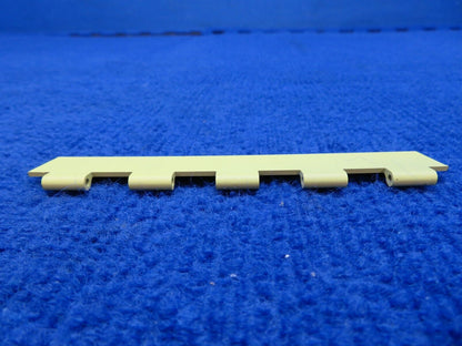 Beechcraft Hinge P/N MS20001PX5-500 NOS (0622-787)