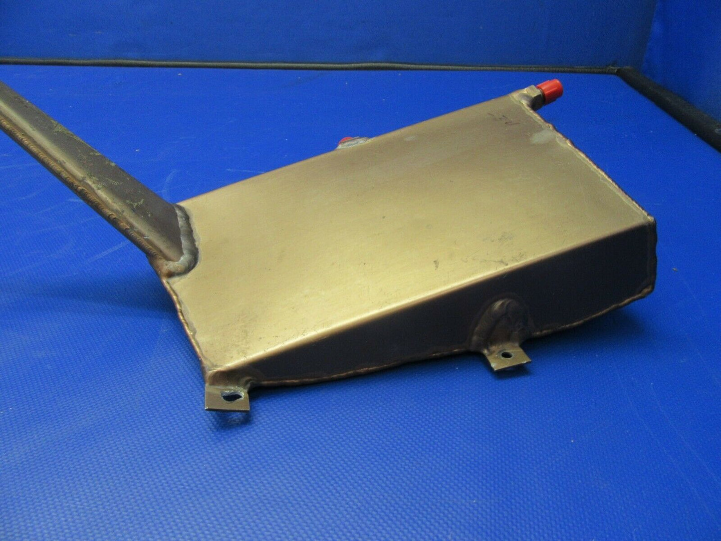 Cessna 210 / P210N Fuel Reservoir RH P/N 1216407-38, 1216407-44 (0421-527)