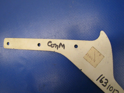 Cessna Bracket RH P/N 1631017-4 NOS (0317-217)
