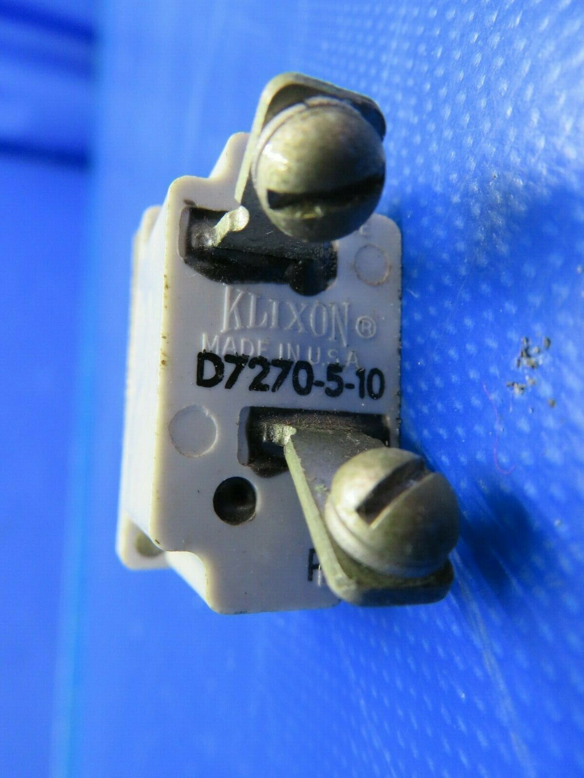 Beech G35 Bonanza Toggle Switches LOT OF 6 P/N 8731K3 (0620-361)