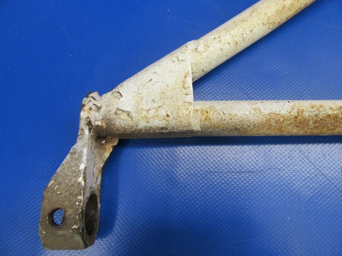 Beech Sierra C24R Brace Assy Main Gear Retract RH P/N 169-810027-2 (0719-148)