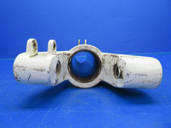 Cessna 310P Landing Gear Cylinder & Trunnion Assy LH P/N 5041000-209 (0720-305)