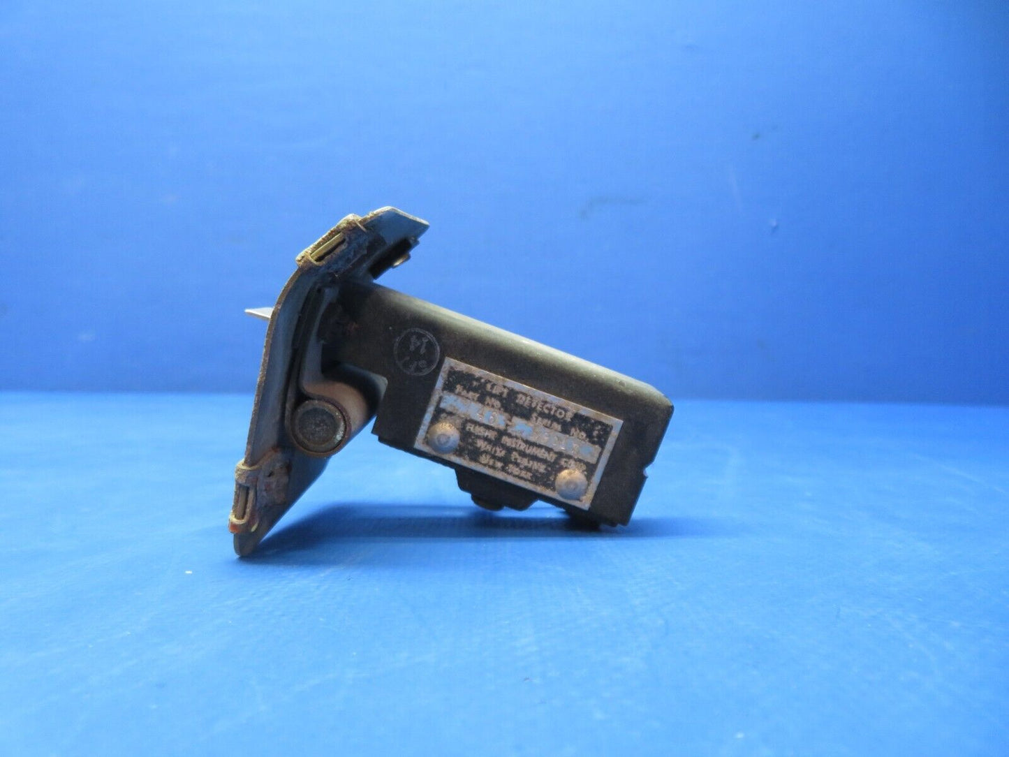 Cessna 310 / 310F Safe Flight Heated Lift Detector P/N 146 TESTED (1123-317)