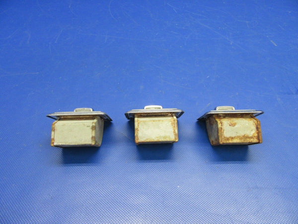 Beech Baron 95-B55 Ash Tray P/N 2A20580 LOT OF 3 (1121-356)