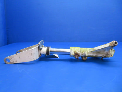 Lake LA-4-200 Nose Gear Assy P/N 2-4402-1, 2-4415-1 (1222-780)