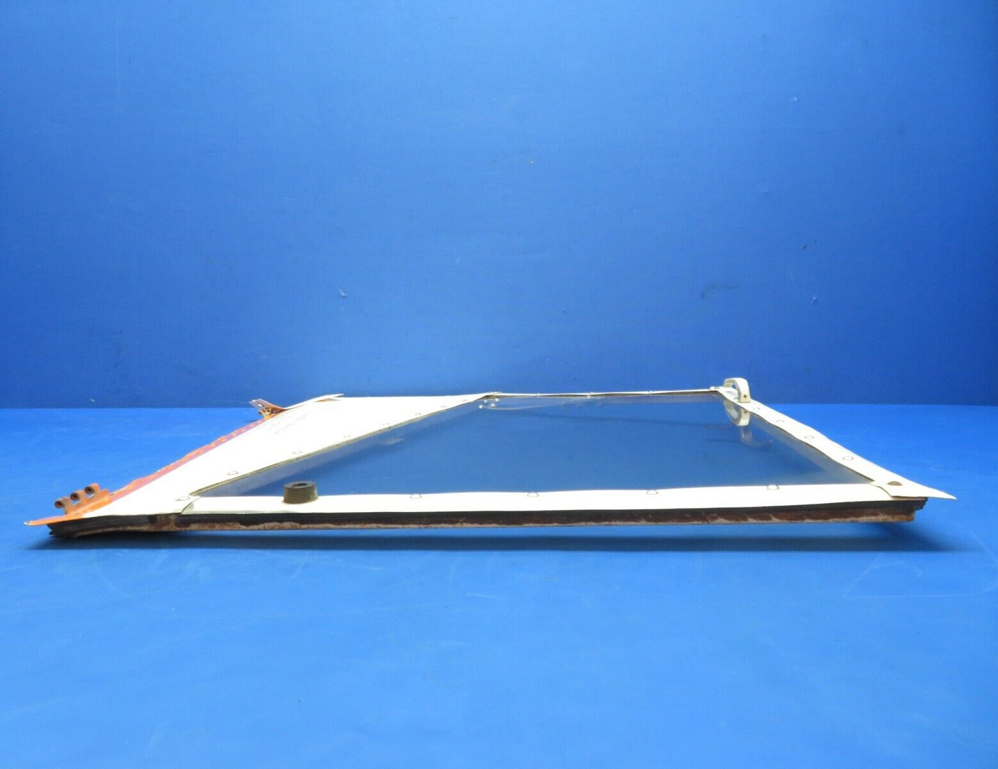 Cessna 188B AGpickup LH Cabin Door w/ Vent Window P/N 1610004-31 (0723-549)