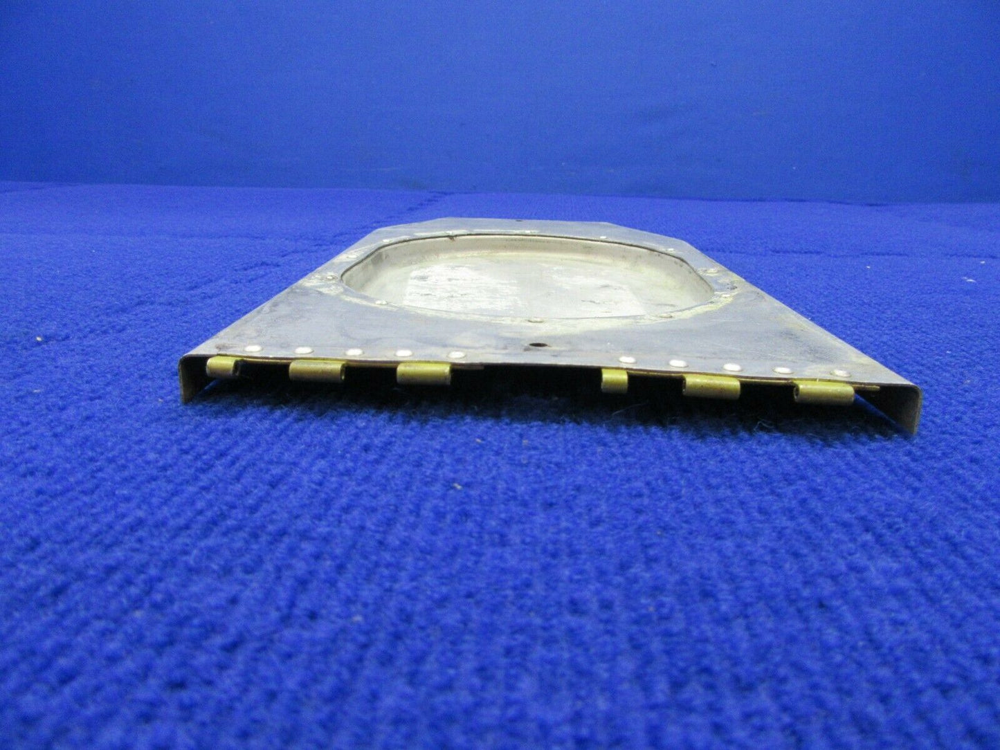 Beech Baron 95-B55 Fuel Cell Door / Liner Access RH 95-110014-654 (1121-559)