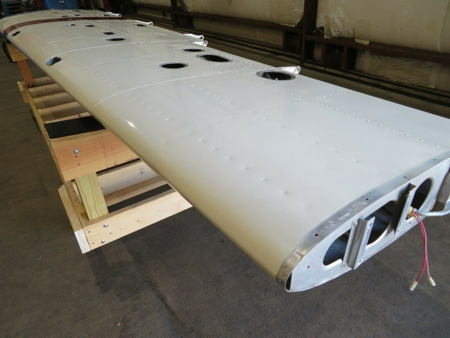 1975 Cessna Cardinal 177RG RH Wing Structure P/N 2022002-3 (0321-162)