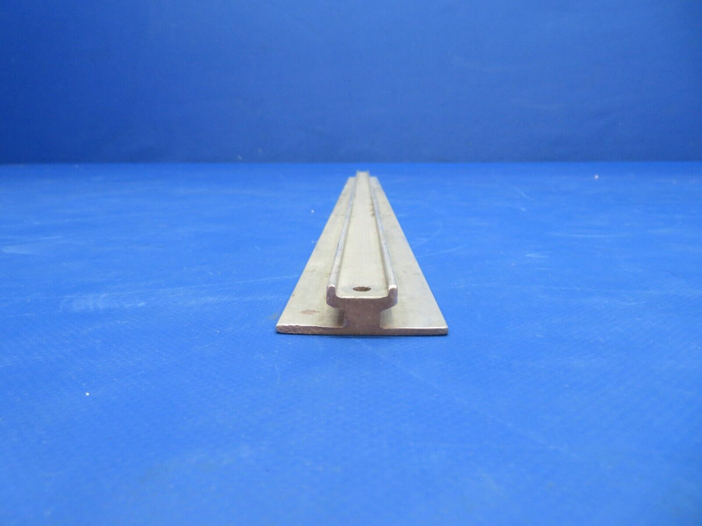 Lake LA-4-200 Seat Track  Pilot P/N 2-7451-116, 2-7451-115 LOT OF 2 (1222-910)