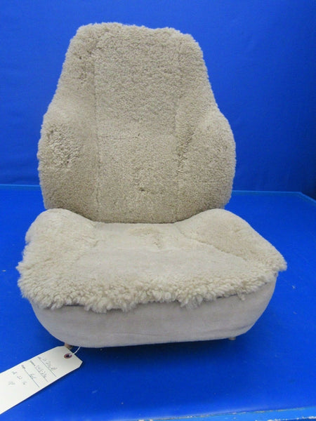 Piper PA-32 Cherokee Six Center Seat Plush Beige (0418-206)