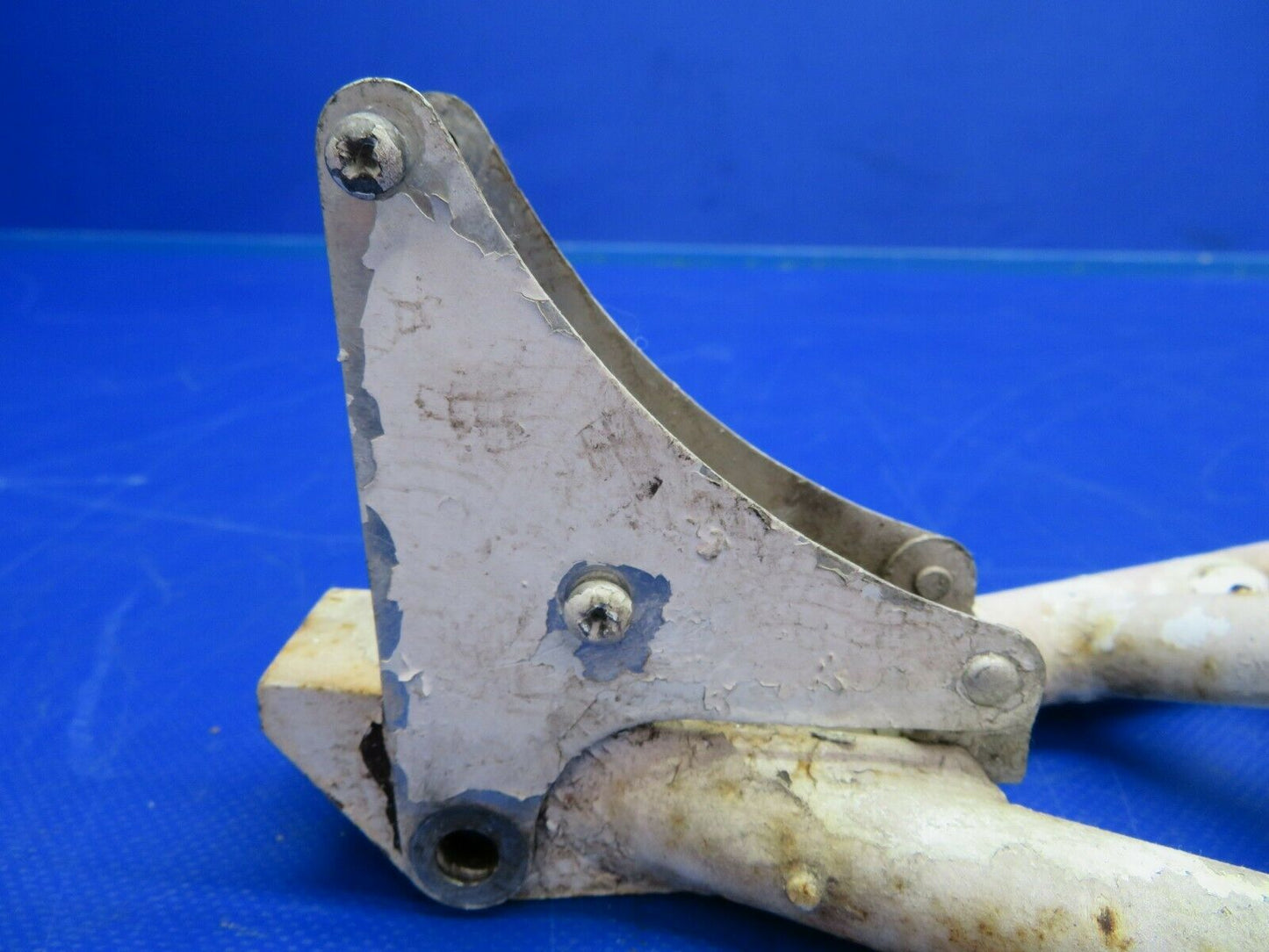 Cessna 310P Truss Assy Drag Brace Nose Gear P/N 5042002-1 (0620-729)