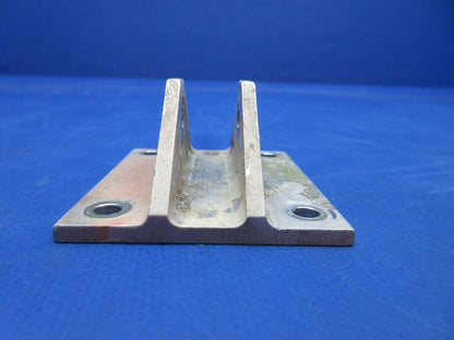 Piper PA-28-236 Dakota Stabilator Attach Fitting & Hinge P/N 62645-04 (0623-254)