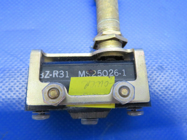 Beech Baron 58P Lockpin & Switch Assy Door Ajar P/N 102-430275-1 (0420-133)