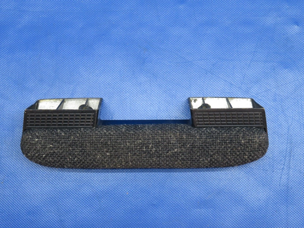 Cessna 172 Armrest Assy P/N 1414082-14 (0124-1131)