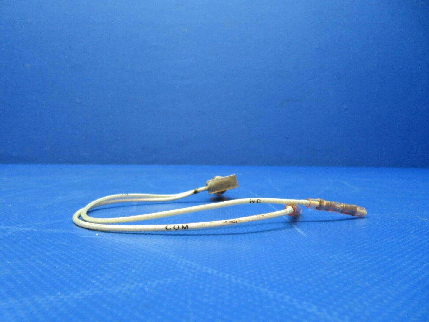 Cessna 401 / 401A Switch Cargo Door P/N 65-430036 (0124-186)