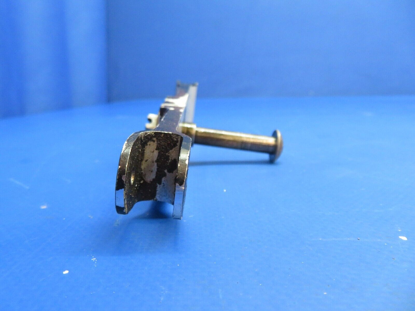 Piper PA-28R-201T Bellcrank Nose Wheel Steering P/N 76407-00 (1122-788)