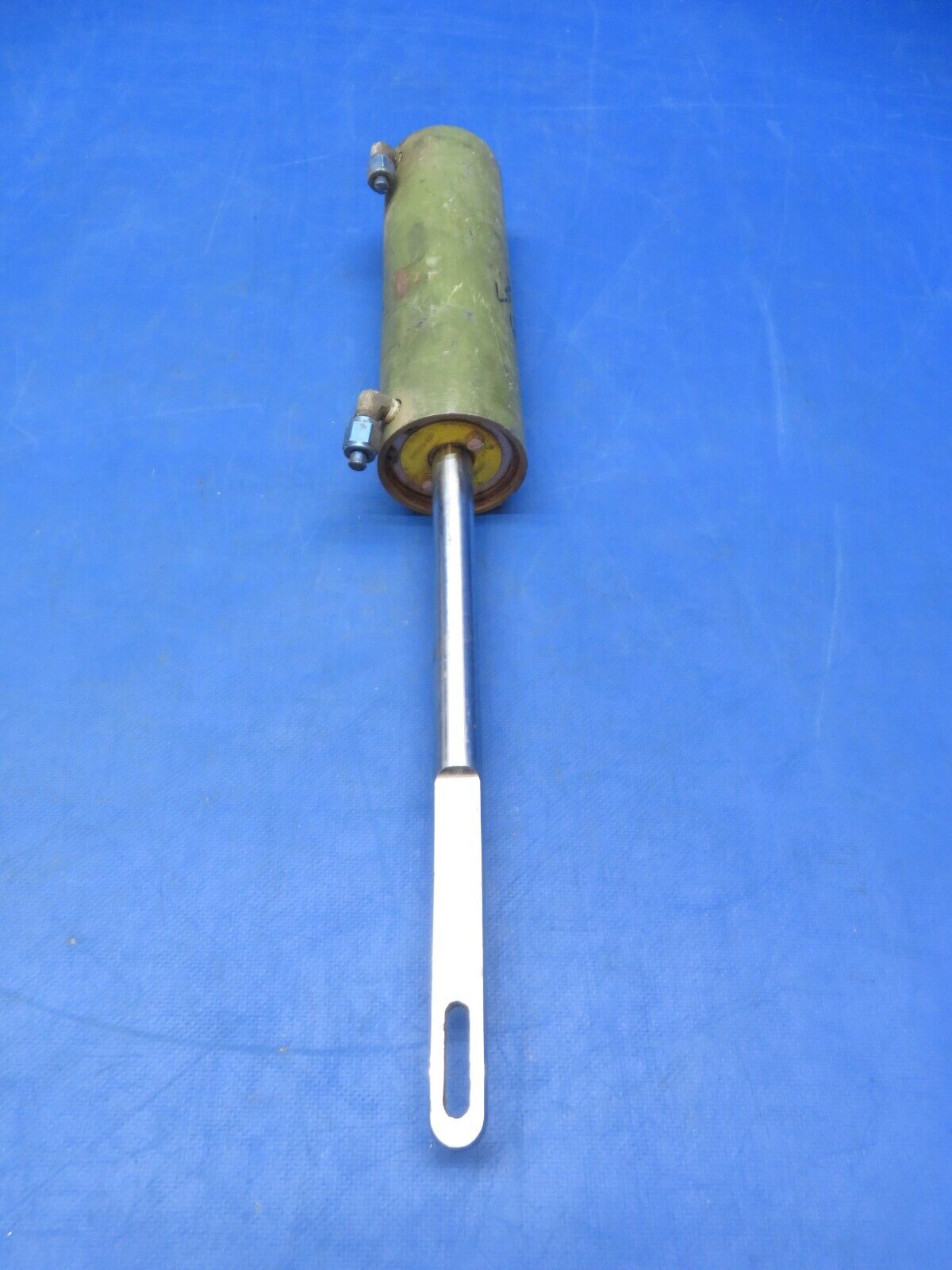 Wheel Ski C2200-C3000 Cylinder Hydraulic Actuator P/N 10D2974-1 (1023-496)