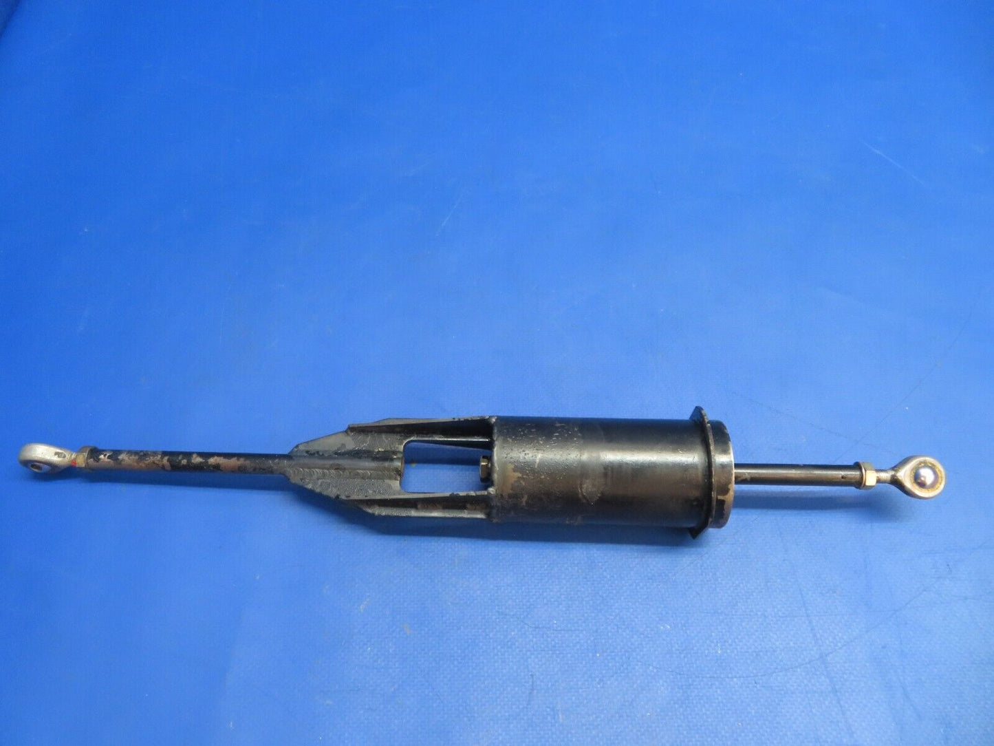 Piper PA-34-200T Seneca II Nose Wheel Bungee Assy LH/RH P/N 78543-00 (0223-757)