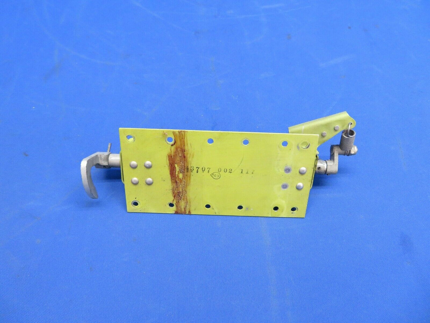Rockwell Commander Cabin Door Plate, Arm & Shaft RH P/N 43707-2 (1020-502)