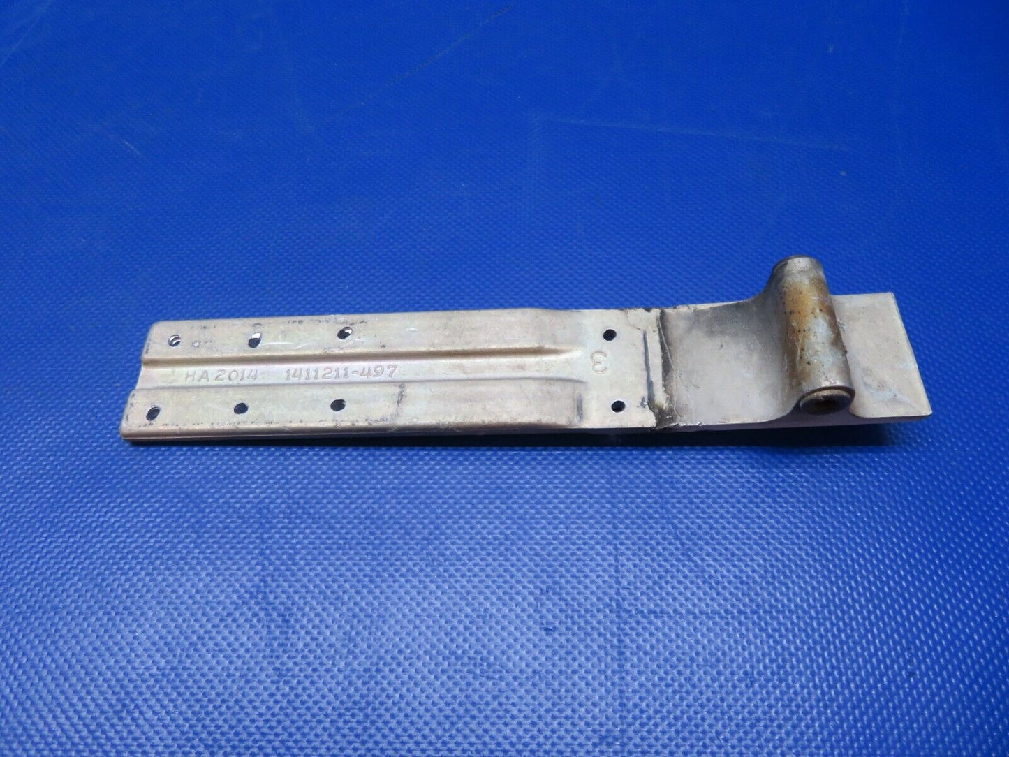 Cessna 337 / 337E Cabin Door Upper Hinge Assy P/N 1411211-3 (0124-247)