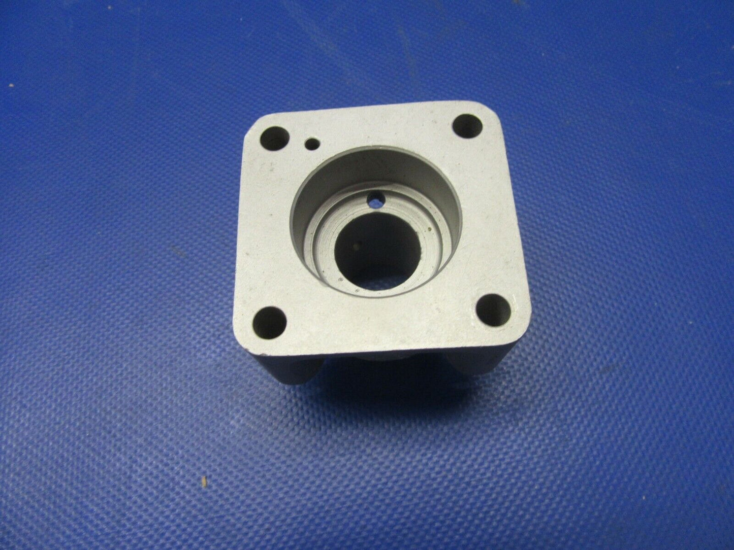 Lycoming 0-320-E3D Vacuum Pump Adapter P/N 61098 (0421-381)