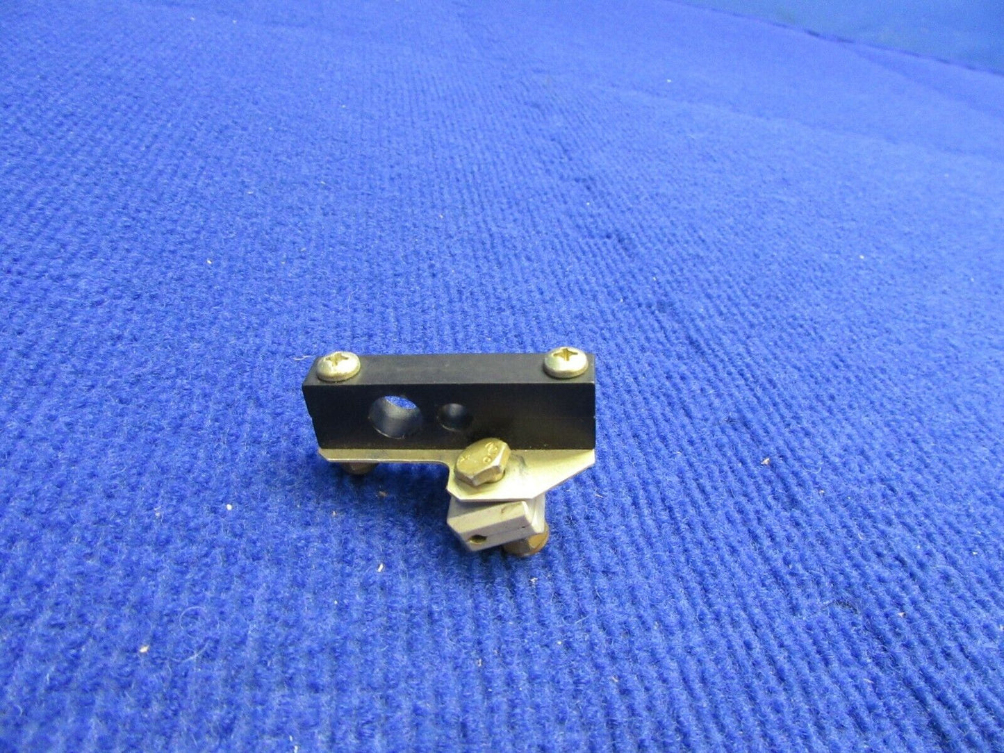 Cirrus SR-22 Cable Clamp / Bracket (1221-583)
