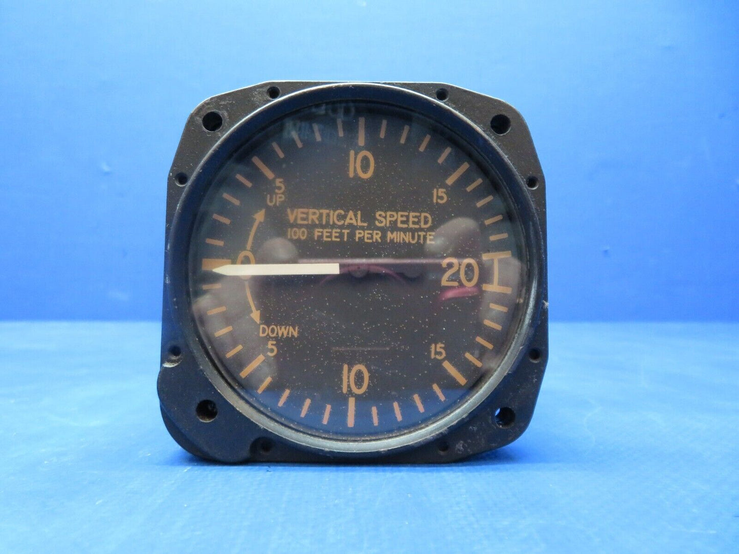 MacLeod Vertical Speed Indicator P/N 320-21-1210 (1223-127)
