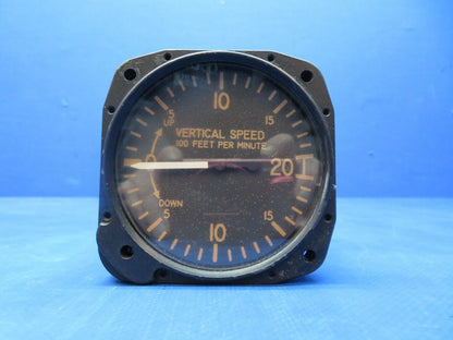 MacLeod Vertical Speed Indicator P/N 320-21-1210 (1223-127)