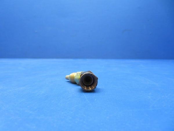 Eaton Nipple Assy Aeroquip Hose Fitting P/N 8746-4 NOS (0923-908)