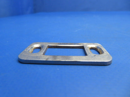 Piper PA-28-180 Cabin Door Pins & Strike Plates P/N 68353-00 LOT (0323-742)