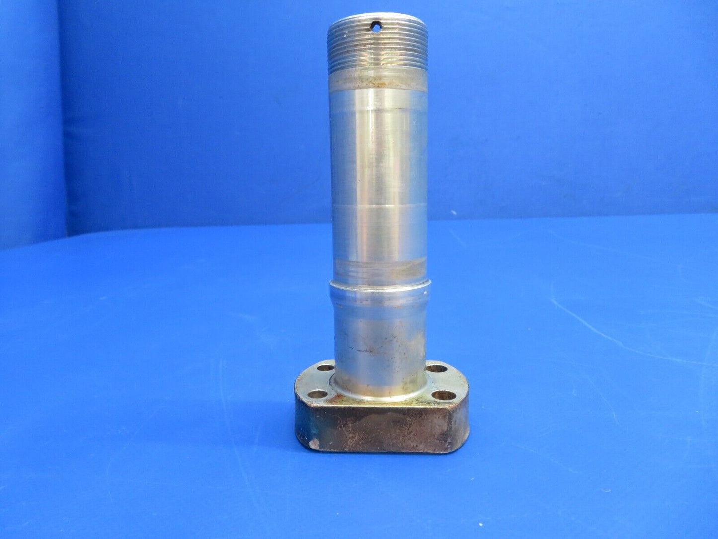 Cessna 150 / 150K MLG Axle - Aluminum P/N 0541124 (0922-936)