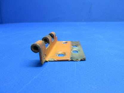Cessna 188B AGpickup Cabin Door Hinge Half LWR LH & RH P/N 1610017-3 (0723-223)