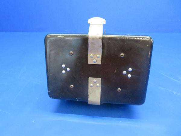 Cessna 150 / 150K Battery Box Assy w/ Lid P/N 0413402-2, 0413402-6 (0922-851)