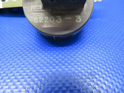 Bendix Barometric Switch w / Bracket GB300NA145 (0221-50)
