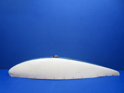 Piper PA-28R-180 LH Wing Tip Assy w/ Nav. Light Red Lens P/N 62090-00 (1123-388)