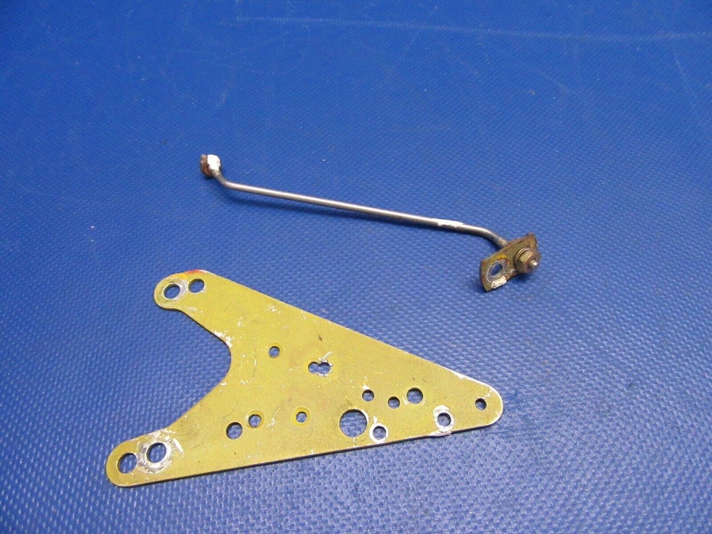 Piper PA-24-250 Arm Spring Attachment Flap Motor P/N 23046-00 (0821-300)