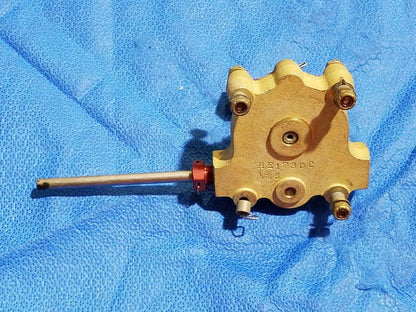 Beech Baron 58 Fuel Selector Control P/N HE7001-7 (0716-35)