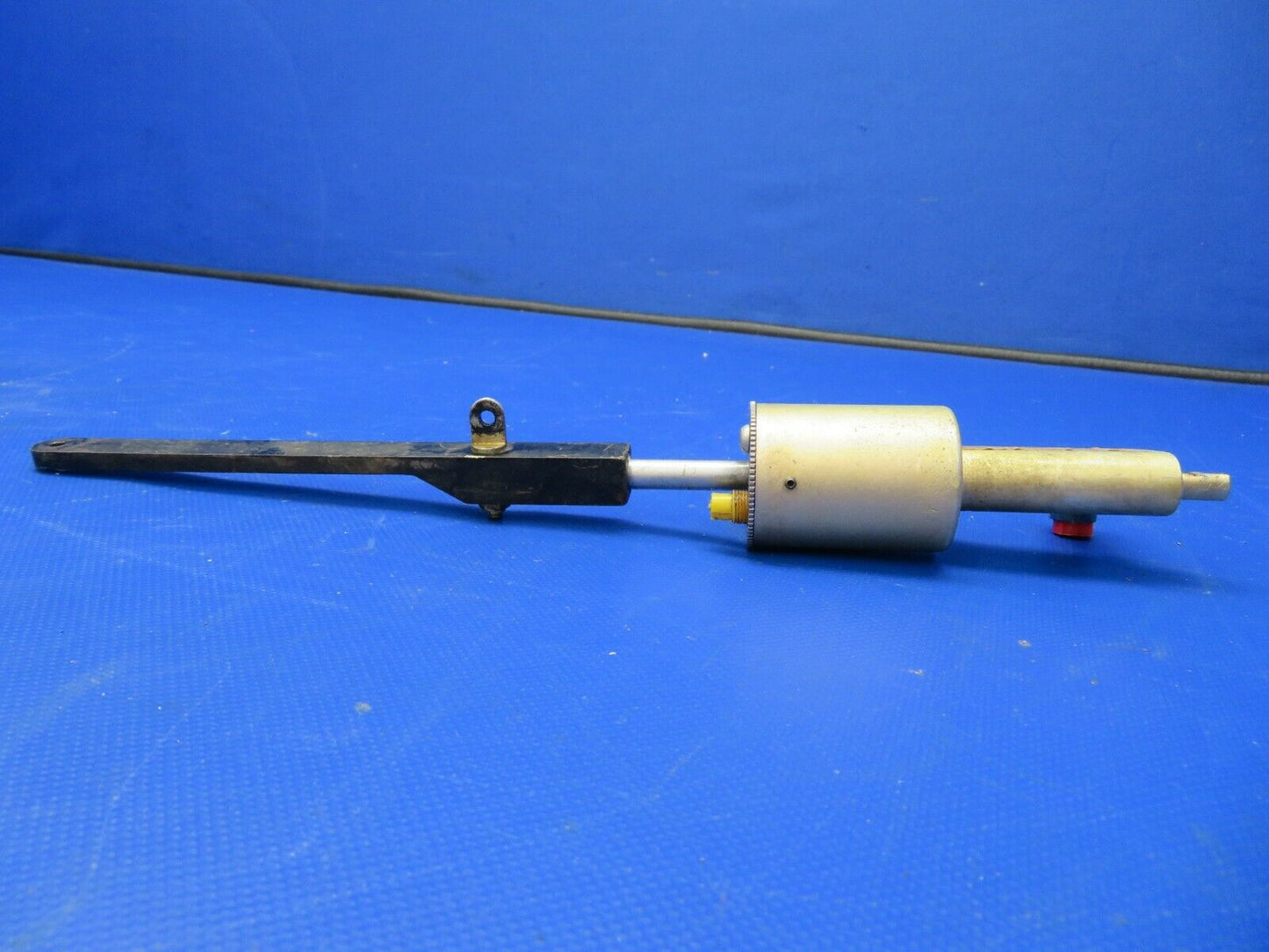 Cessna 177RG Master Brake Cylinder w/ Clevis RH P/N 2067005-2 (0621-737)