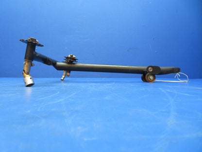 Piper Cherokee PA-28-140 Control Column Assy P/N 62019-03 (0823-430)