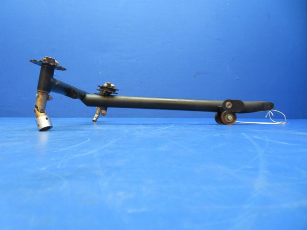 Piper Cherokee PA-28-140 Control Column Assy P/N 62019-03 (0823-430)